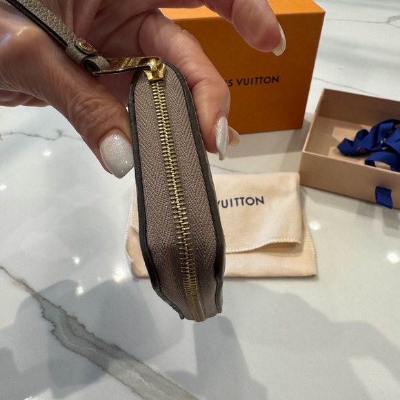 Louis Vuitton Monogram Empreinte Leather Zippy Coin Purse - Tourterelle - Picture 12 of 14